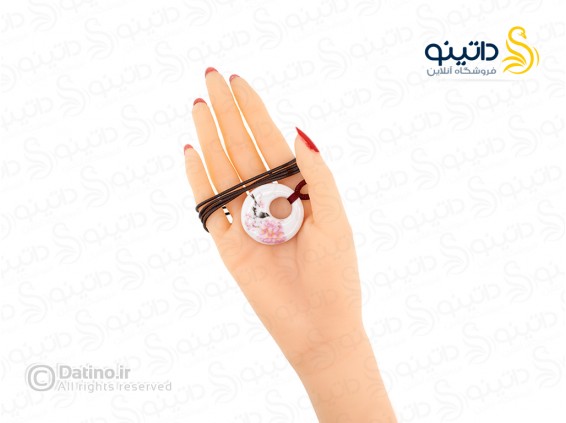 عکس گردنبند زنانه سرامیکی آملا طرح گل صورتی و پرنده سیاه-Toxic.N.16.19 - انواع مدل گردنبند زنانه سرامیکی آملا طرح گل صورتی و پرنده سیاه-Toxic.N.16.19