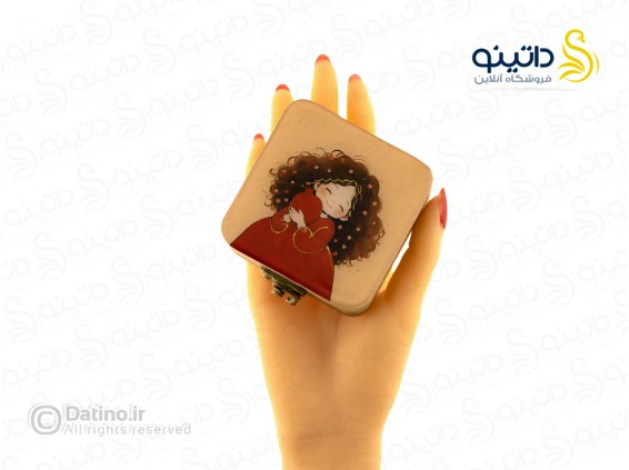 عکس جعبه چوبی رزین مربعی طرح دختر و انار زرکوب 20337 - انواع مدل جعبه چوبی رزین مربعی طرح دختر و انار زرکوب 20337