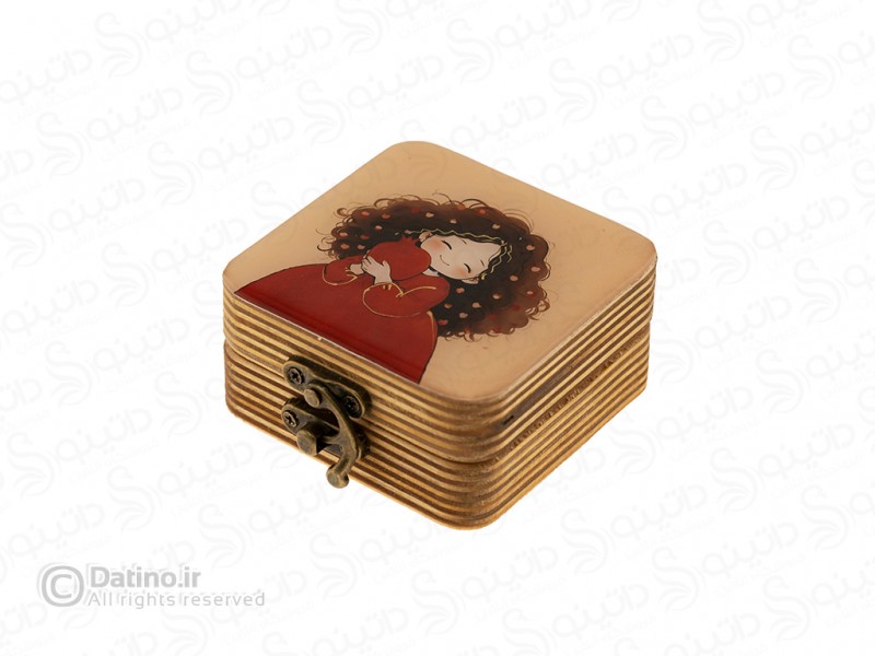 عکس جعبه چوبی رزین مربعی طرح دختر و انار زرکوب 20337 - انواع مدل جعبه چوبی رزین مربعی طرح دختر و انار زرکوب 20337