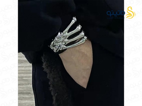 عکس دستبند مردانه و زنانه طرح دست اسکلت 15511 - انواع مدل دستبند مردانه و زنانه طرح دست اسکلت 15511