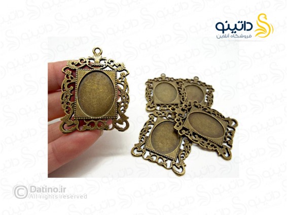 عکس قاب گردن آویز مربعی طرح دار زرد قلم 19734 - انواع مدل قاب گردن آویز مربعی طرح دار زرد قلم 19734