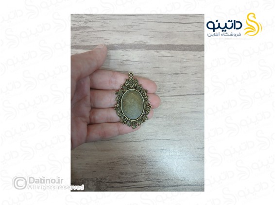عکس قاب گردن آویز طرح گل رز و برگ بیضی زرد قلم 19735 - انواع مدل قاب گردن آویز طرح گل رز و برگ بیضی زرد قلم 19735