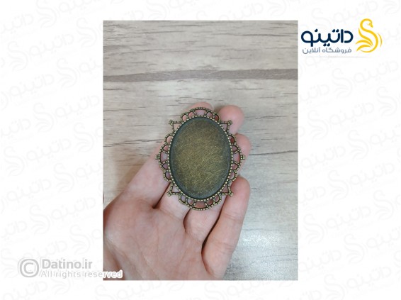 عکس قاب گردن آویز طرح دوخت بیضی زرد قلم 19739 - انواع مدل قاب گردن آویز طرح دوخت بیضی زرد قلم 19739