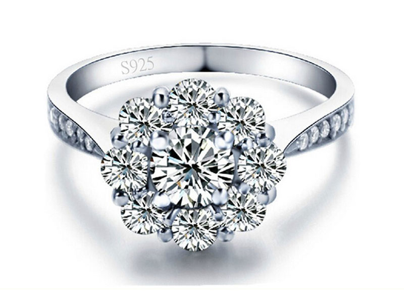 عکس انگشتر زنانه آندره فلاور الماس-Royal.R.25 - انواع مدل انگشتر زنانه آندره فلاور الماس-Royal.R.25